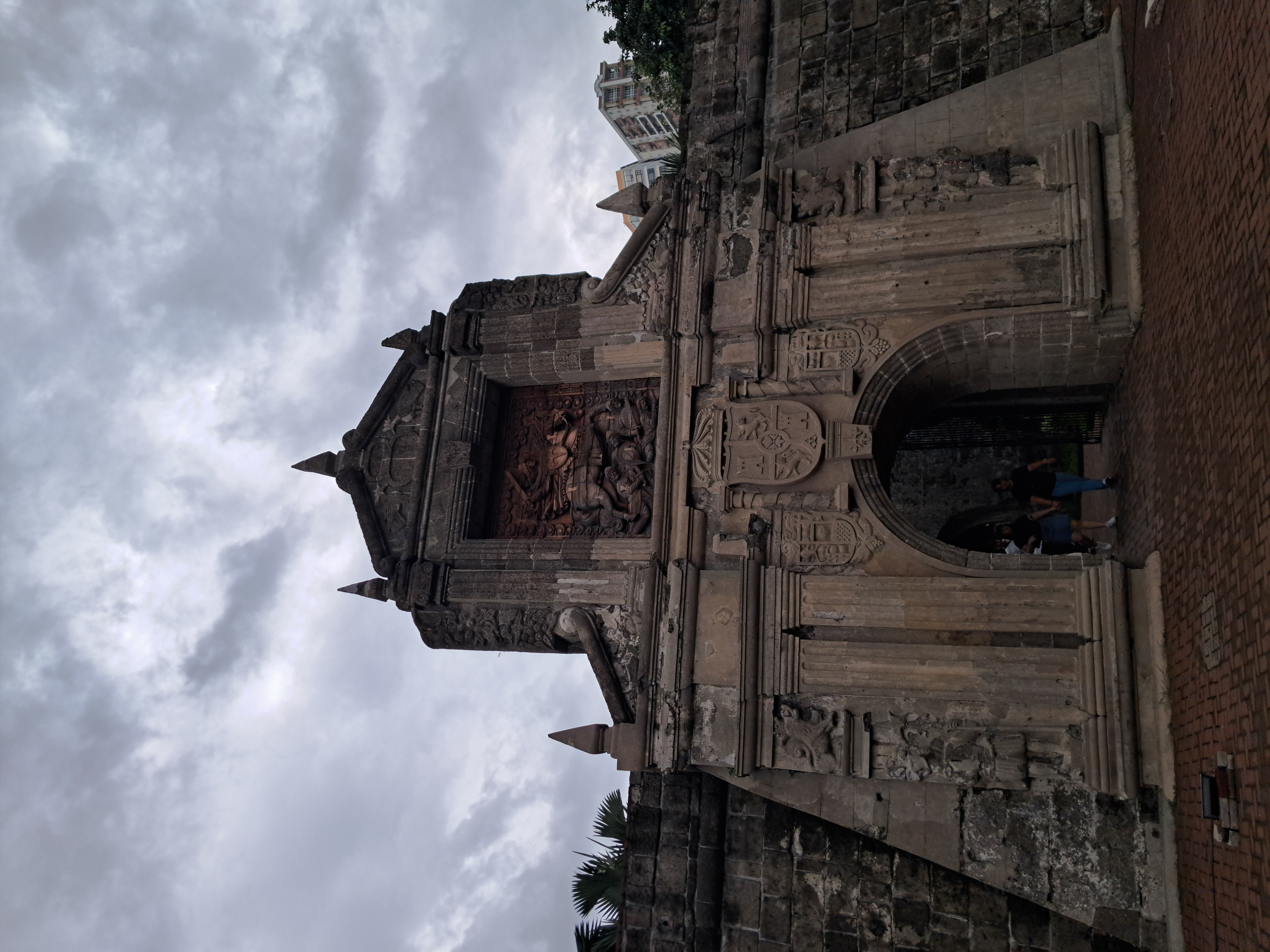 Fort Santiago historical walking tour in Intramuros