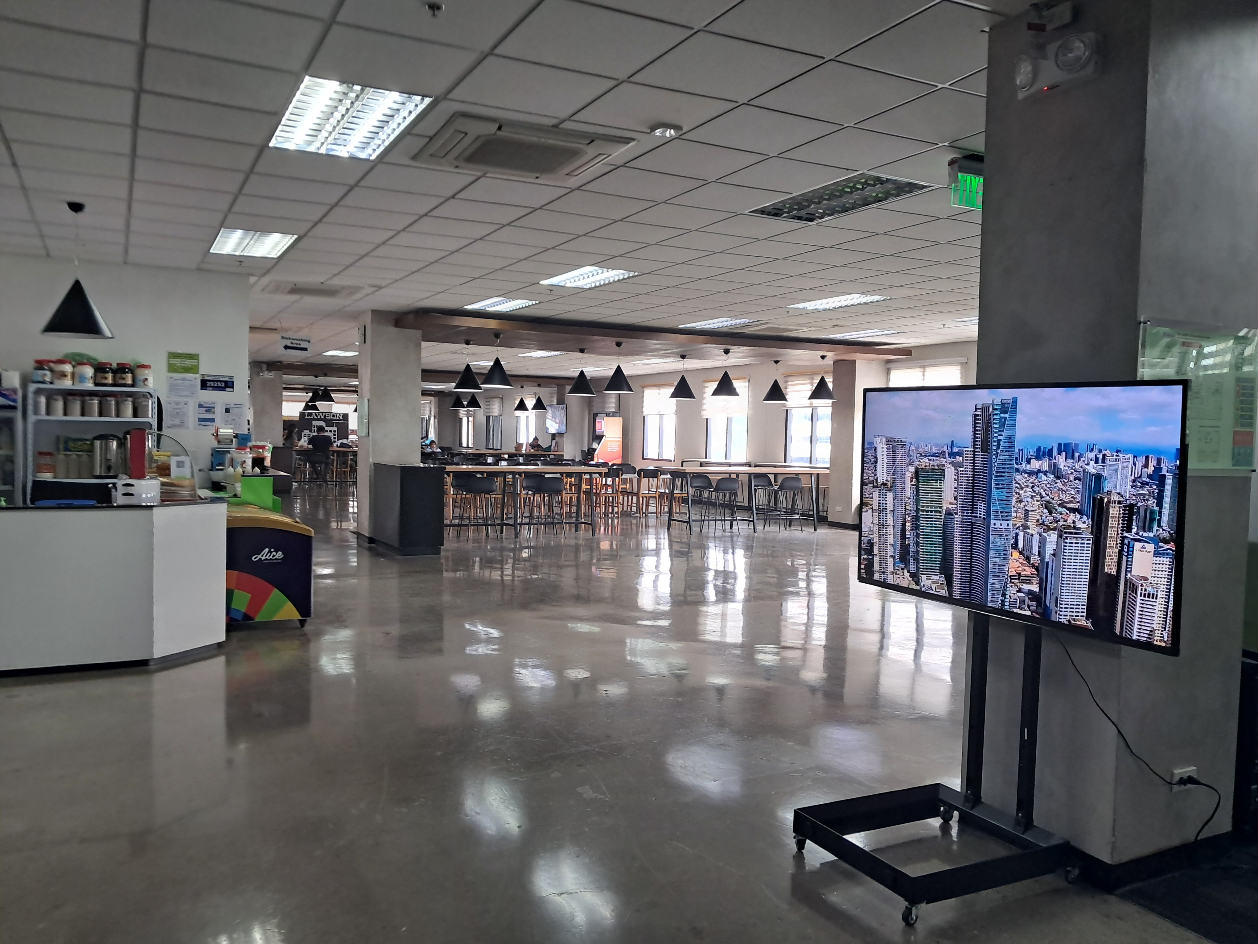 Foundever Philippines team presentation and facility tour